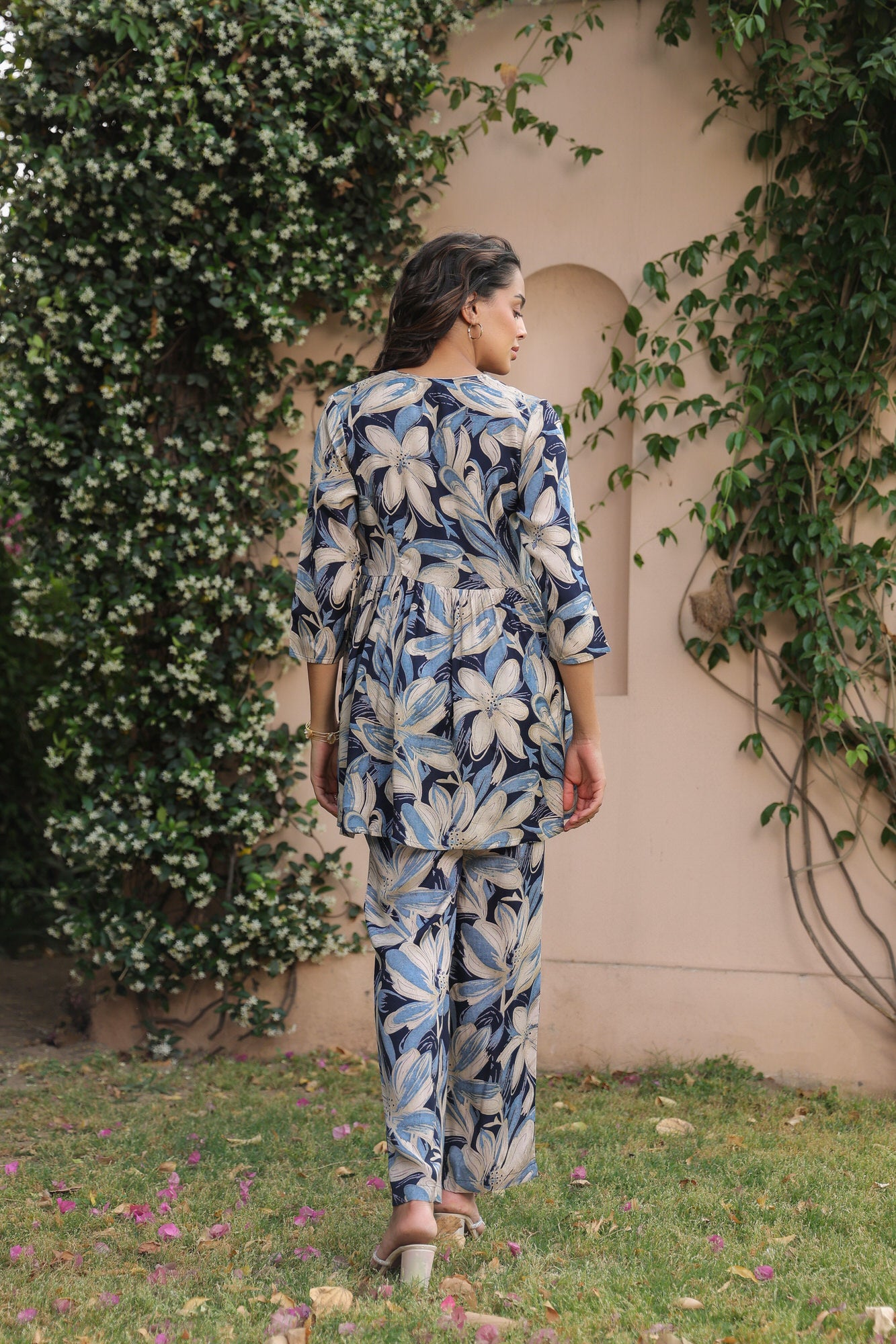 Daisies by the Bay Russian Silk Co-ord Set