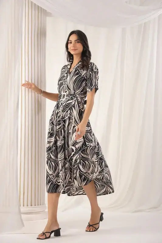 Chic Black and White Leaf Print Midi Russian Silk Dress