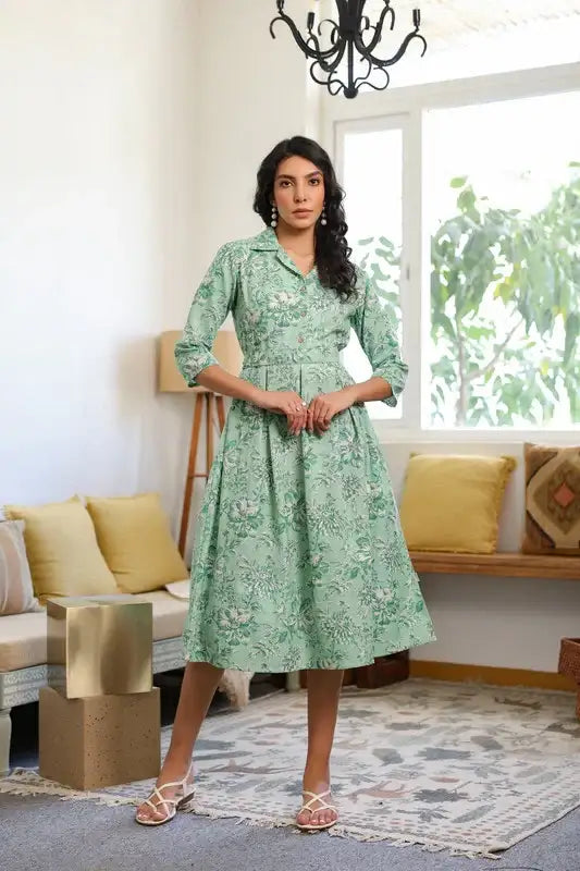 mint green retro dress Mint Green Ball Gown Buying Guide: Style, Length & Occasion