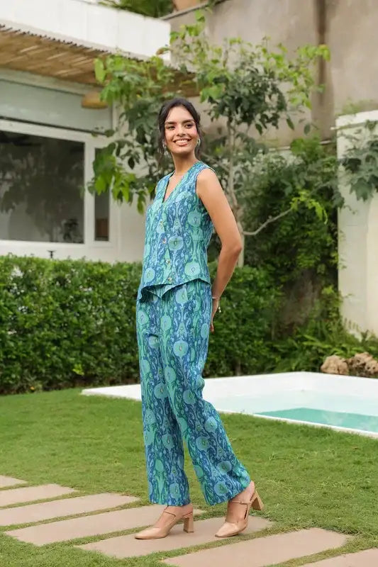 Ikat Symphony Blue-Green Sleeveless Cotton Flex Co-ord Set