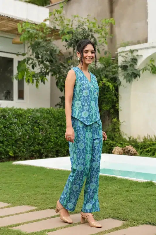 Ikat Symphony Blue-Green Sleeveless Cotton Flex Co-ord Set
