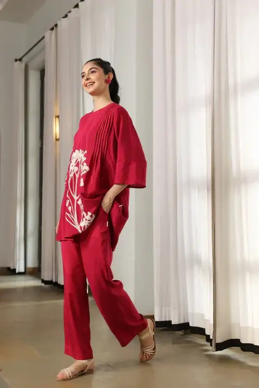 Regal Red Leaf Russian Silk Co-ord set