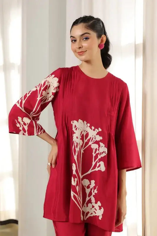 Regal Red Leaf Russian Silk Co-ord set
