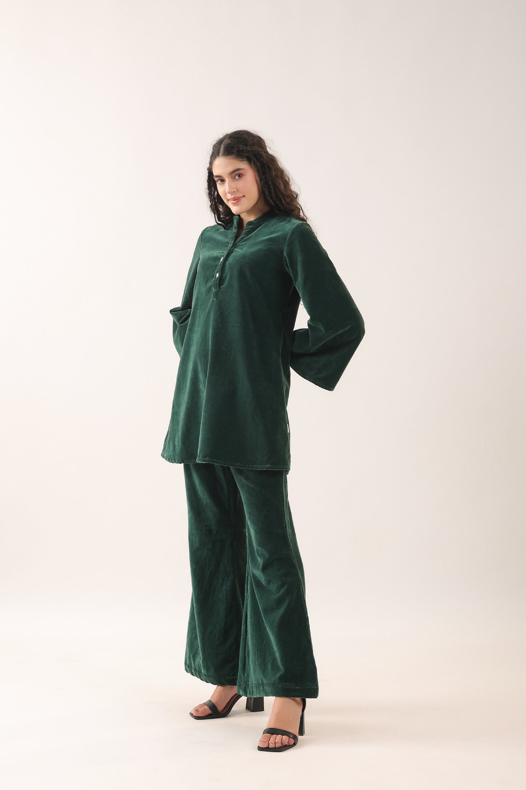 Glass Bottle Green Velvet Co-ord Set