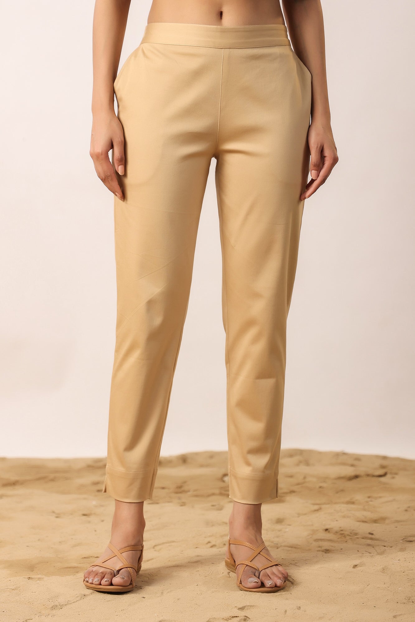 Fawn Solid Cotton Lycra Pant