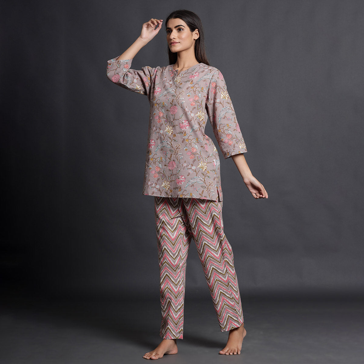 Floral Mosaic With Mountain Stripes Contrast Loungewear JISORA