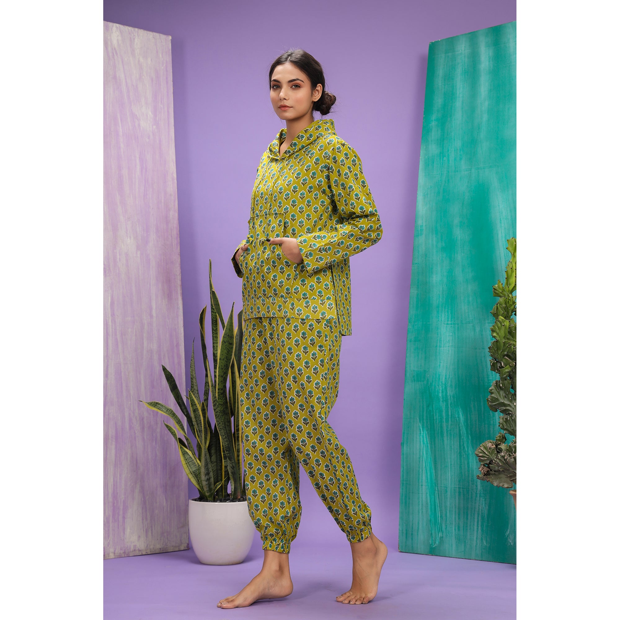 Floweret on Green Cotton Hoodie set