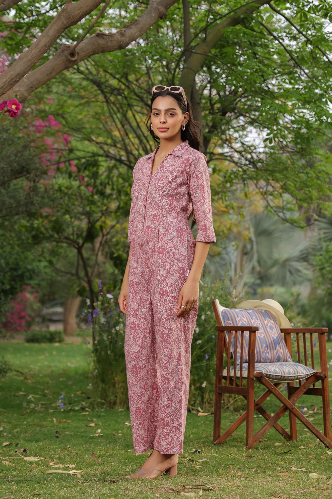 Flower Printed Plissee Jumpsuit – Marlene-Schnitt, Mit Gürtel, One Size (ca. 80-120 Cm), Aus Polyester