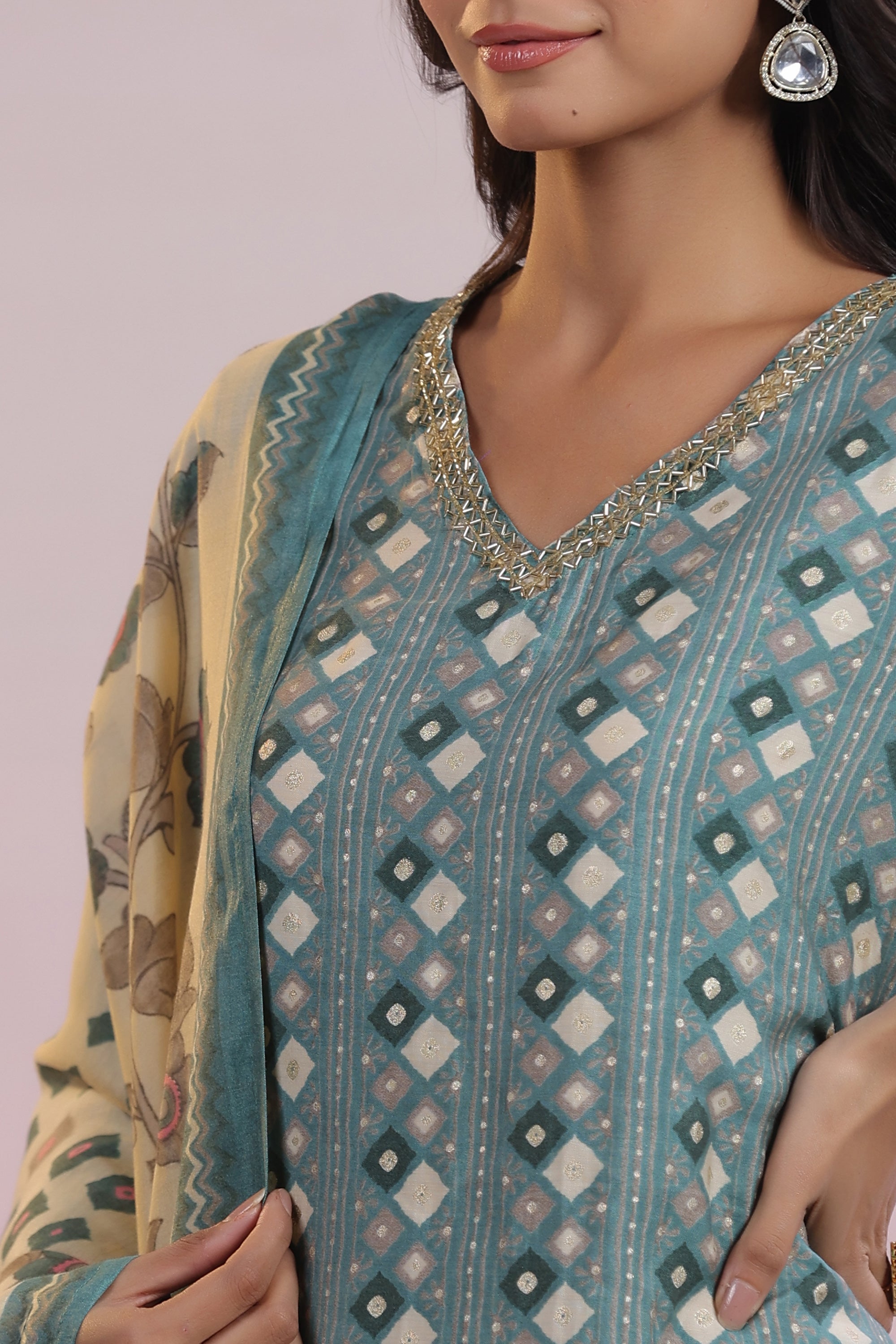 Green Geometric Printed Russian Silk Kurta Pant Set with Floral Dupatta