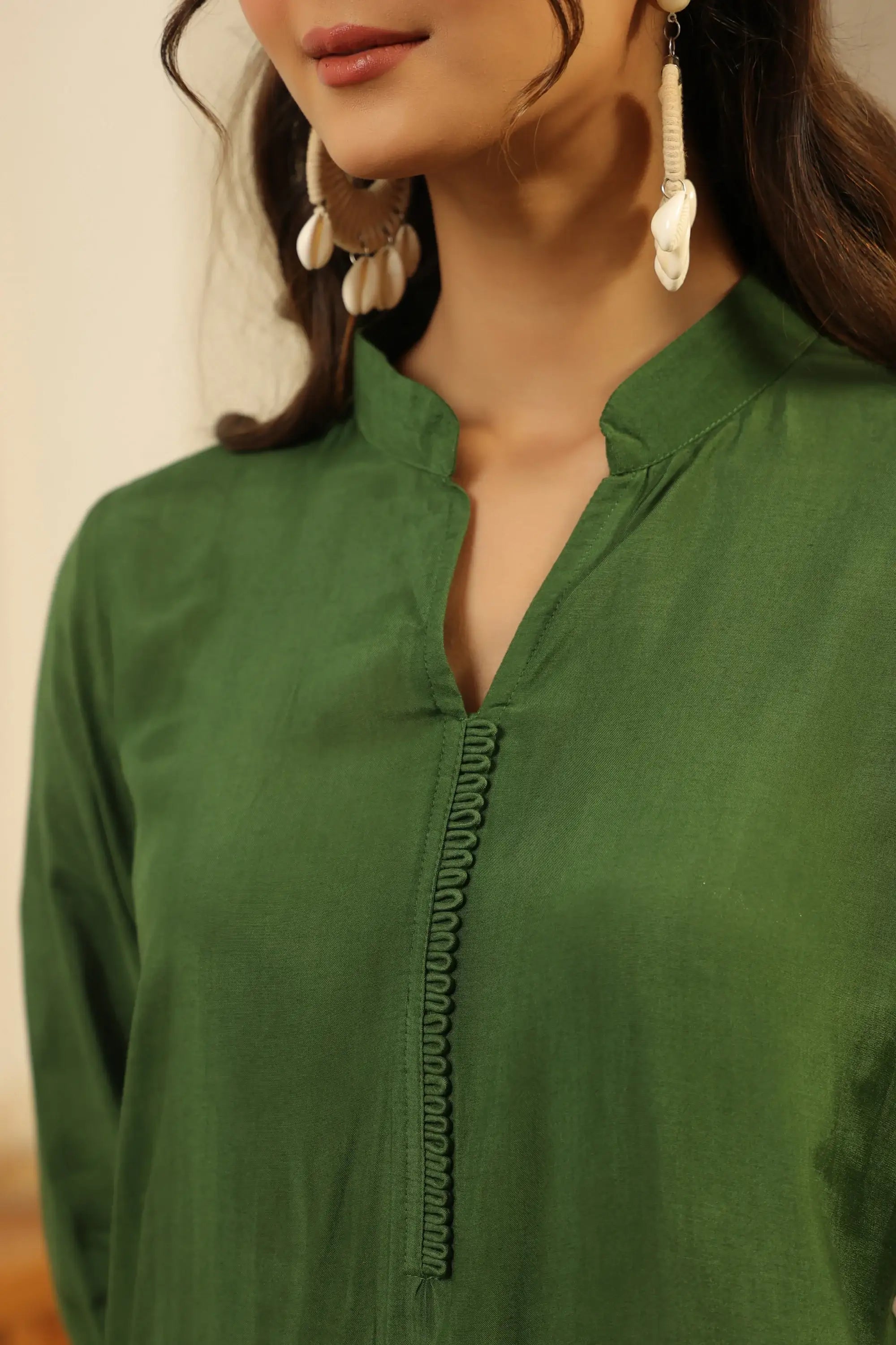 Chic Green Hand-Embroidered Floral Russian Silk Co-ord Set
