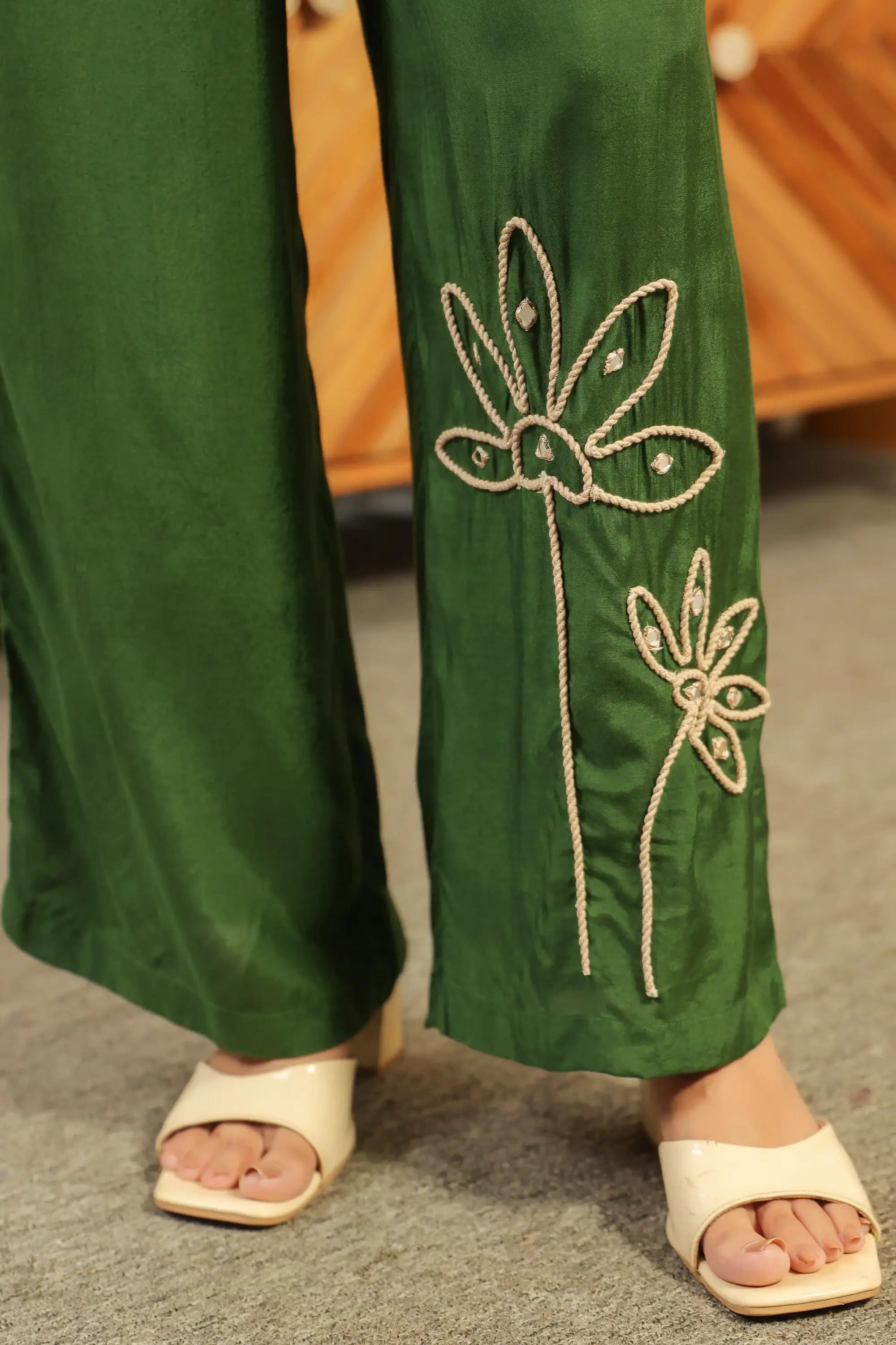 Chic Green Hand-Embroidered Floral Russian Silk Co-ord Set