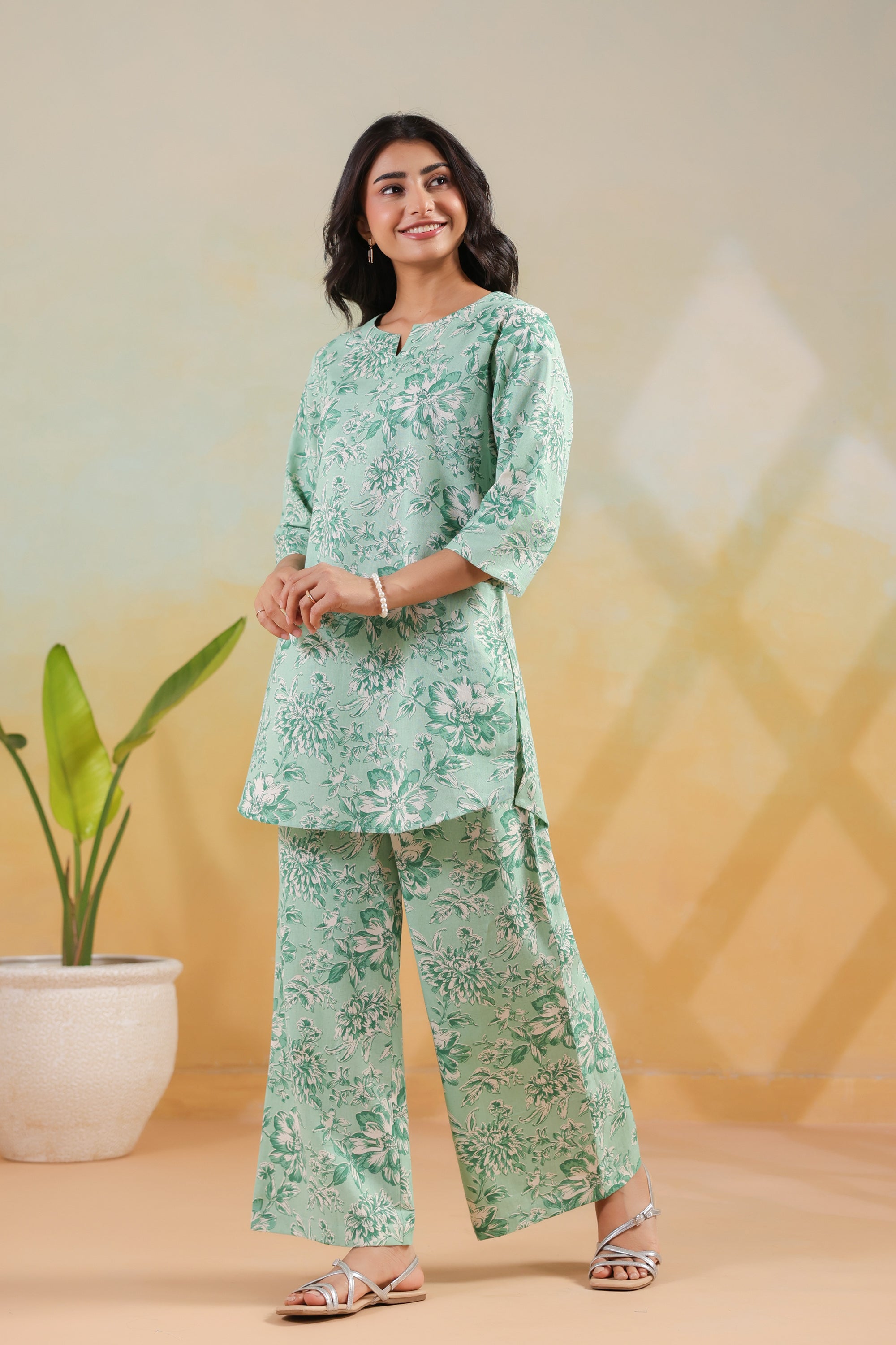 Green Floral Printed Cotton Flex Regular Fit Co-ord Set