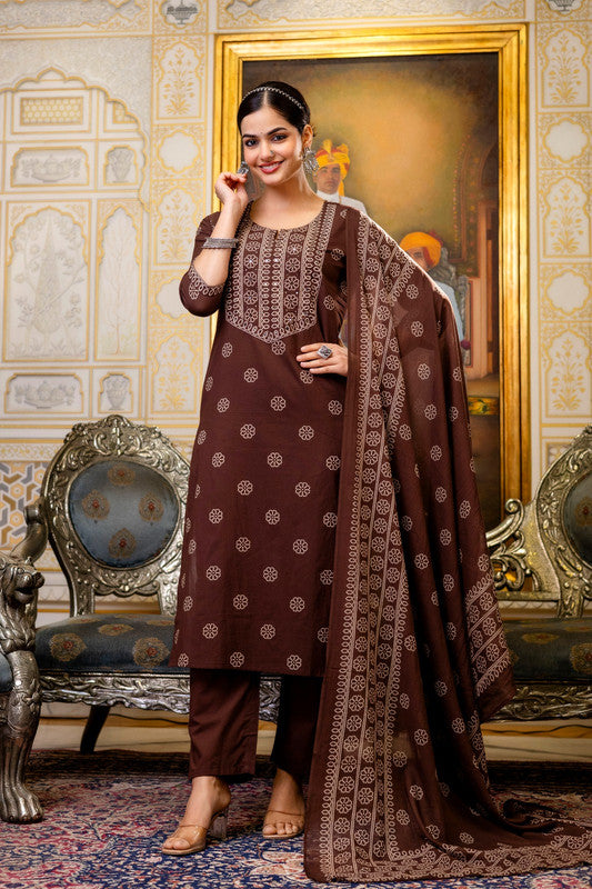 Brown Ethnic Print Kurta Pant Set with Contrast Border Dupatta