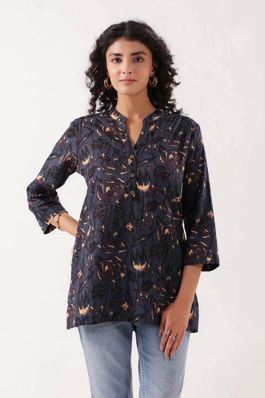 EarthLeaf Relaxed Grey Cotton Top