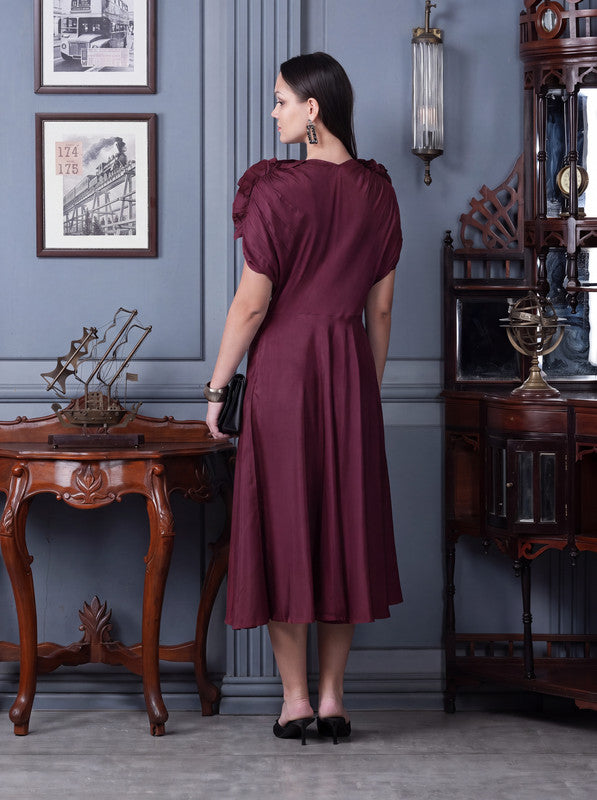 Maroon Solid Ruched Sleeve Russian Silk Midi Dress