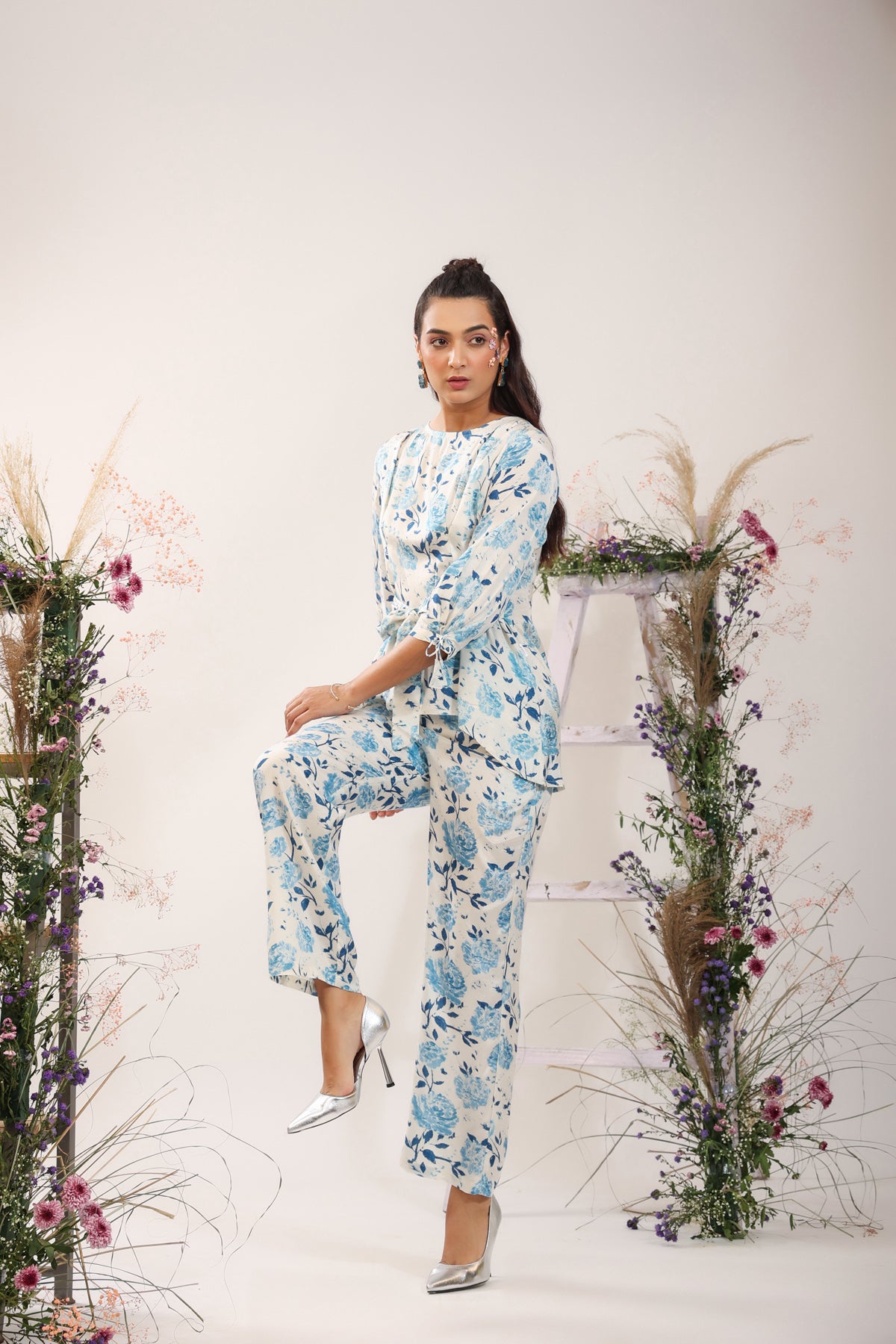 Blue Rose Muslin Silk White Co-ord Set