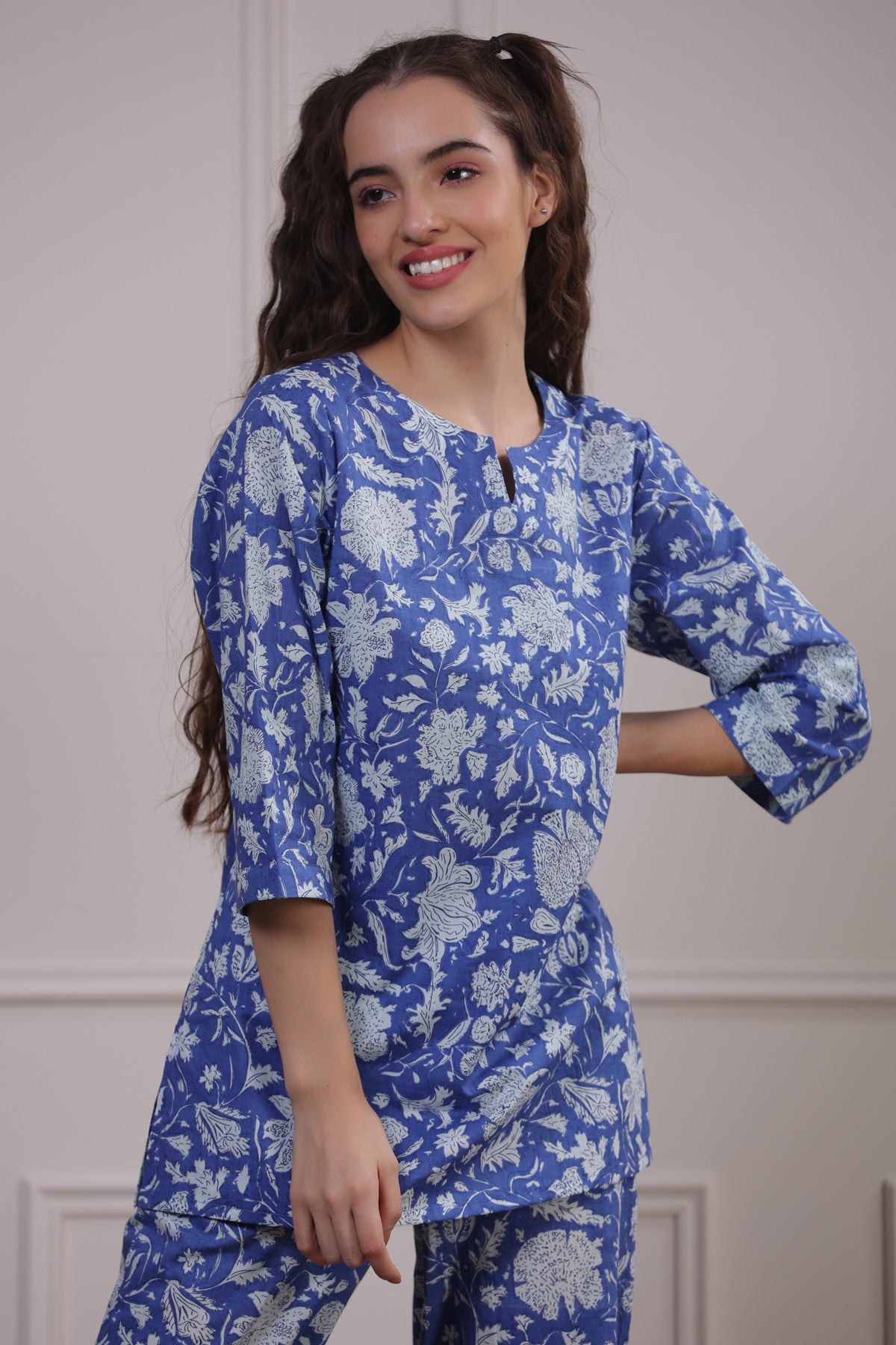 Floral Jaal On Blue Loungewear Top Set