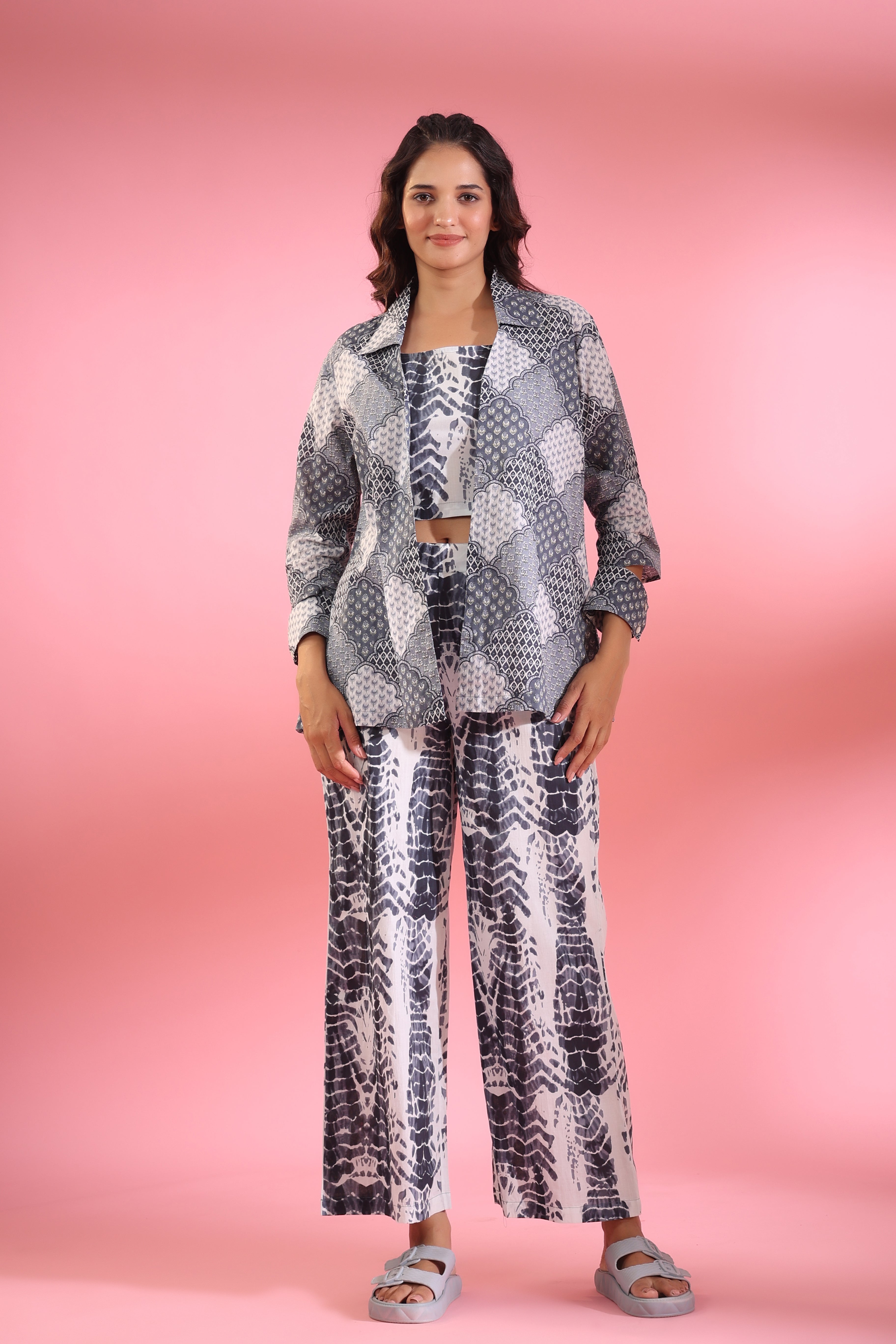 Tie and Dye Print with Jharokha Shrug Cotton Three piece Set