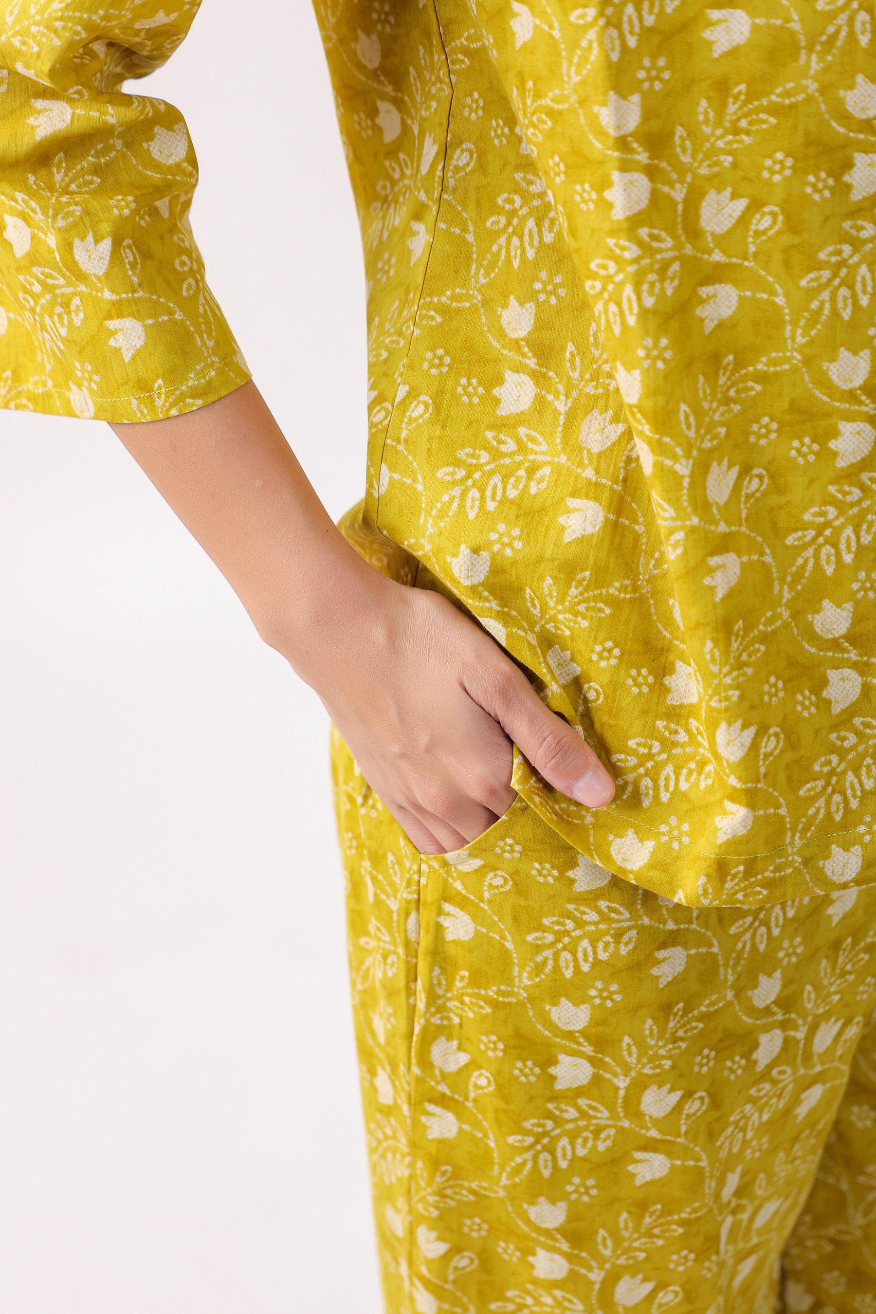 Dainty Florals with Arrows on Yellow Cotton Shrug Set