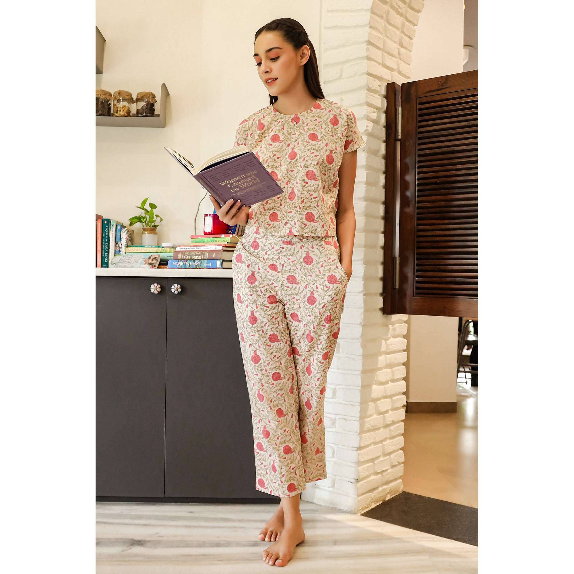 Dahlia Mosaic on Light Pink Loungewear Set