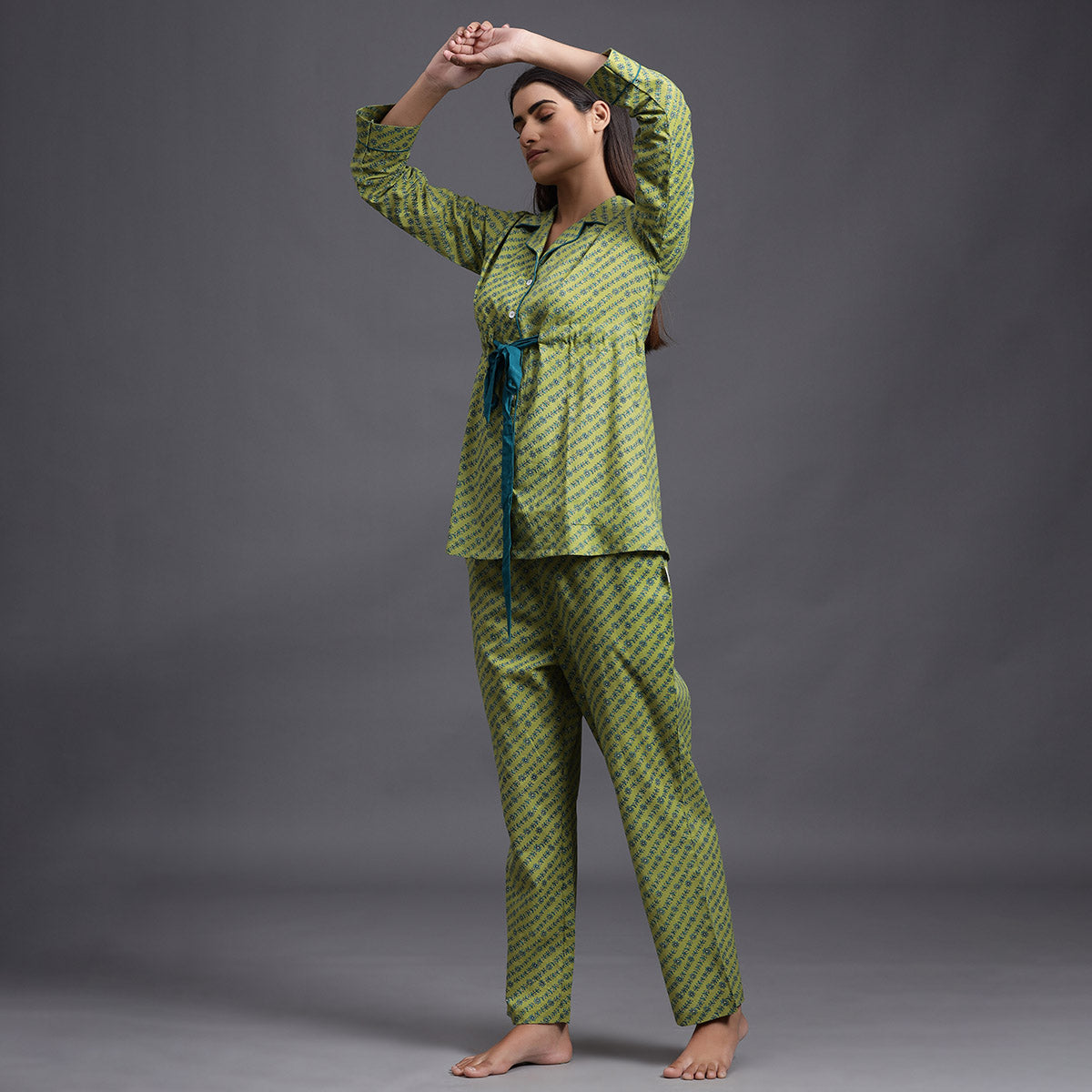 Symmetry in Nature on Green Loungwear JISORA