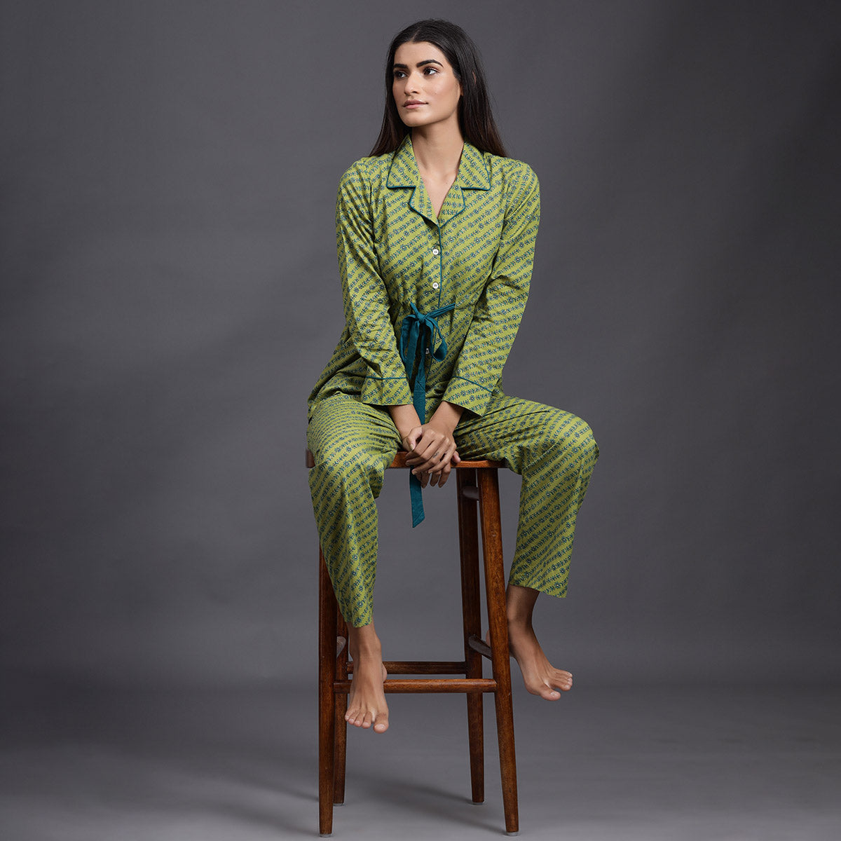 Symmetry in Nature on Green Loungwear JISORA