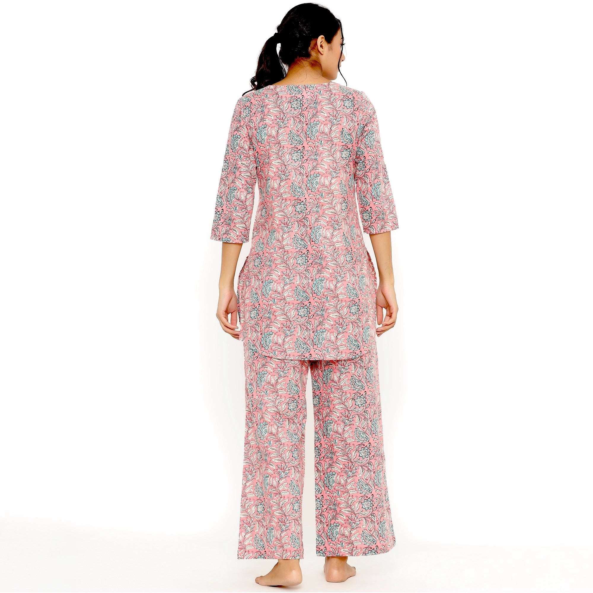 Delicate Jaal On Pink Loungewear