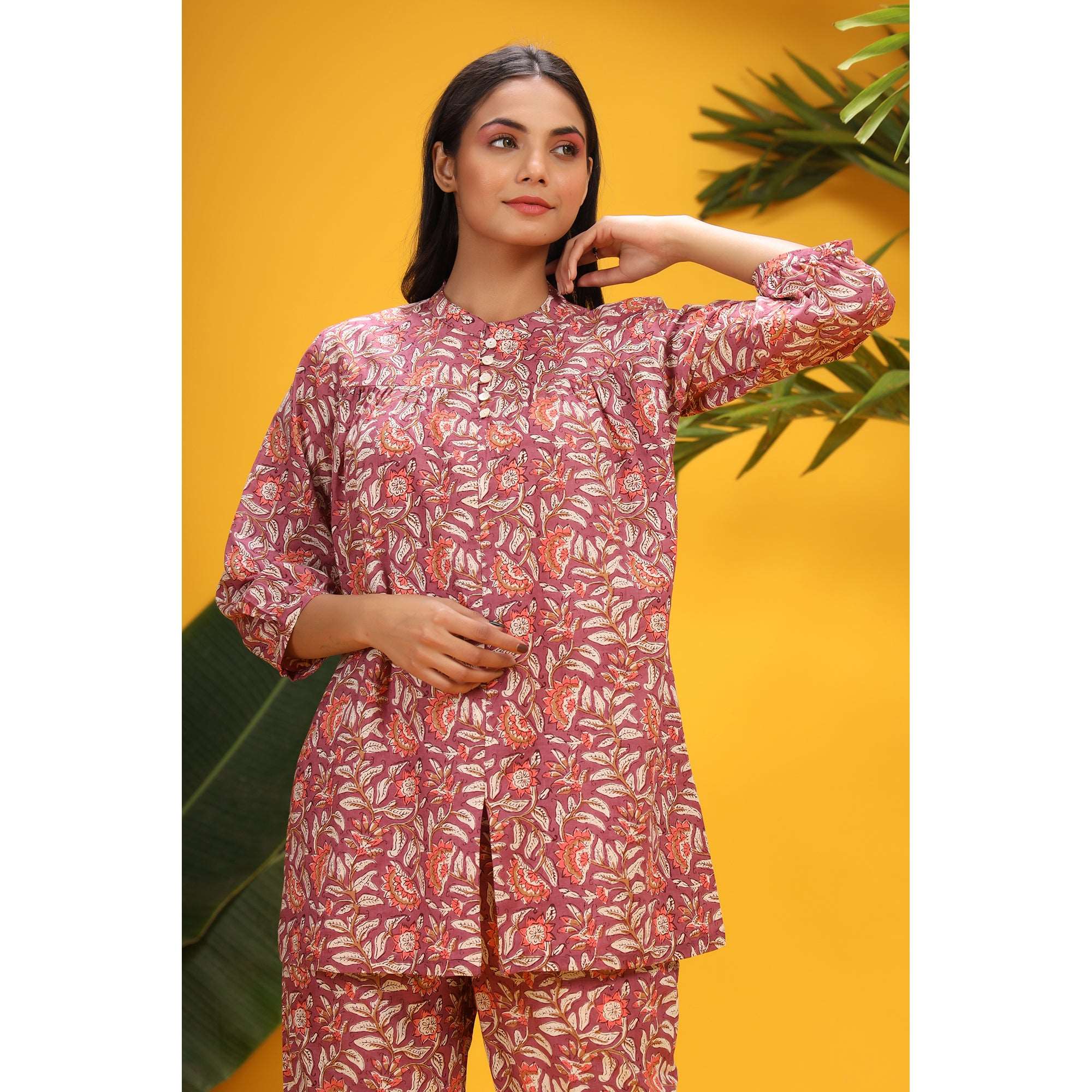 Delicate Jaal On Sangria Loungewear